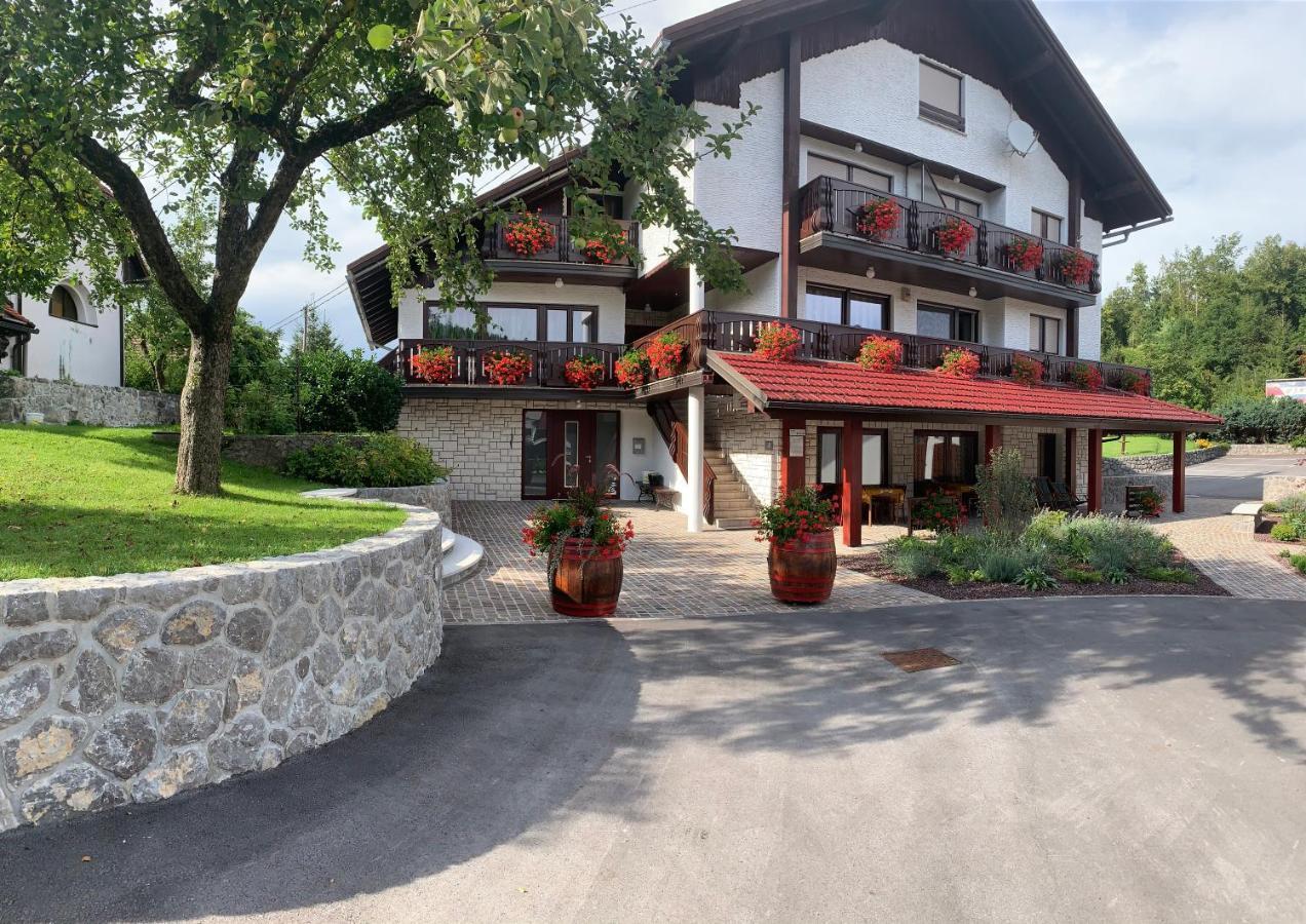 Zigon Bed & Breakfast Logatec Εξωτερικό φωτογραφία
