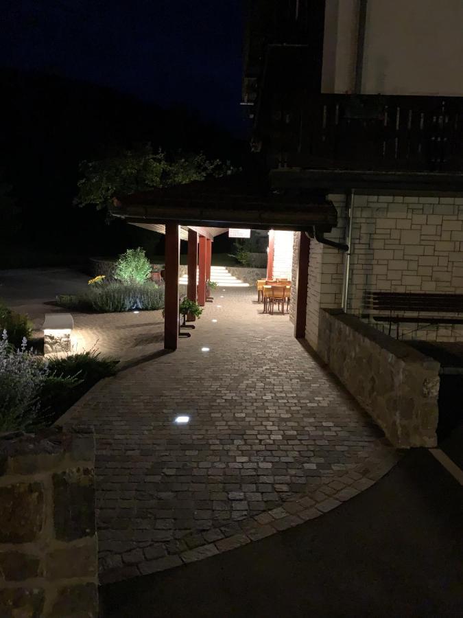Zigon Bed & Breakfast Logatec Εξωτερικό φωτογραφία